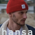 daniel beanie czerwone logo.jpg
